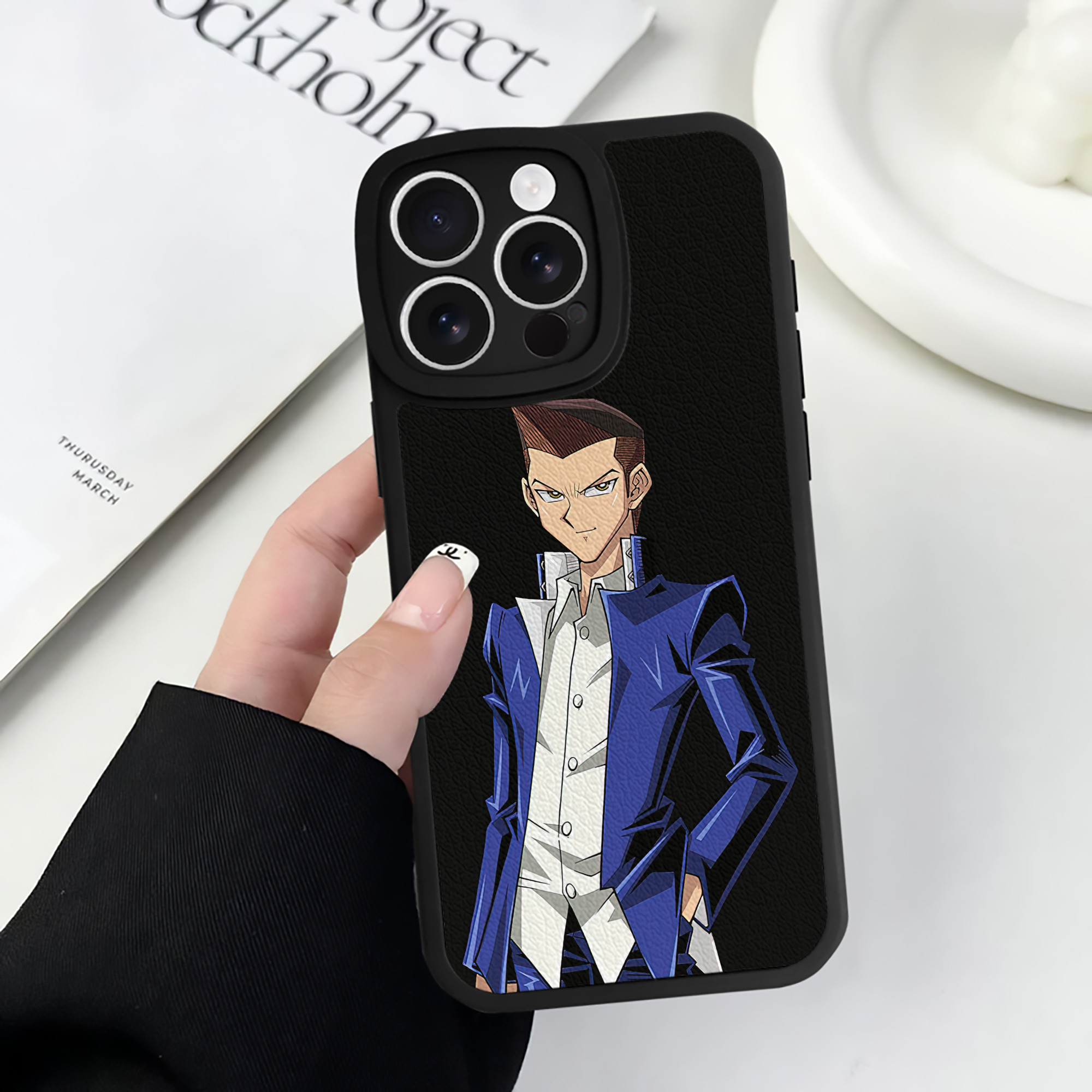 遊☆戯☆王 Yu-Gi-Oh! 【iPhone 16シリーズ対応】シリコンスマホケース（レザー調） 材質：シリコン